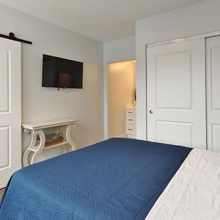 Fun Cozy Apts - 1 25 Mile Walk To Tiaa Bnk Fld Jacksonville Bagian luar foto