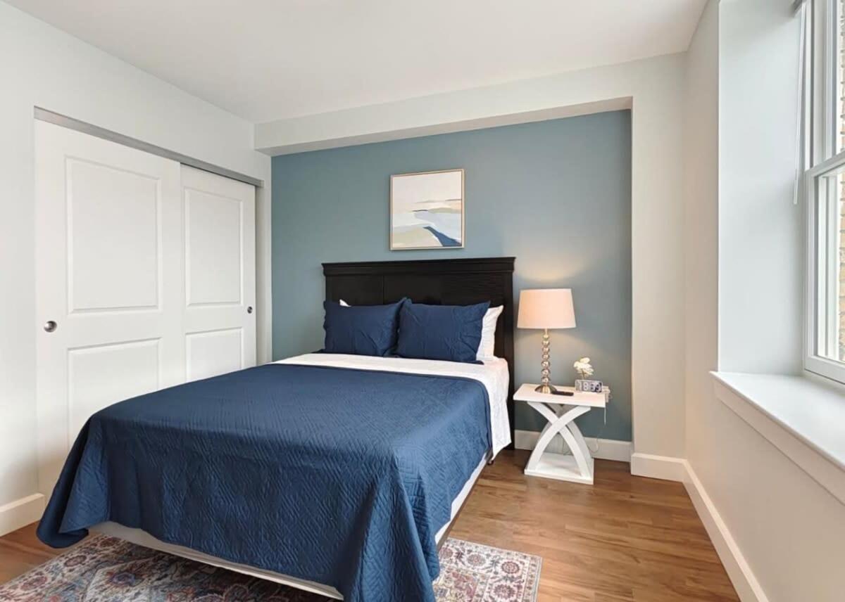 Fun Cozy Apts - 1 25 Mile Walk To Tiaa Bnk Fld Jacksonville Bagian luar foto